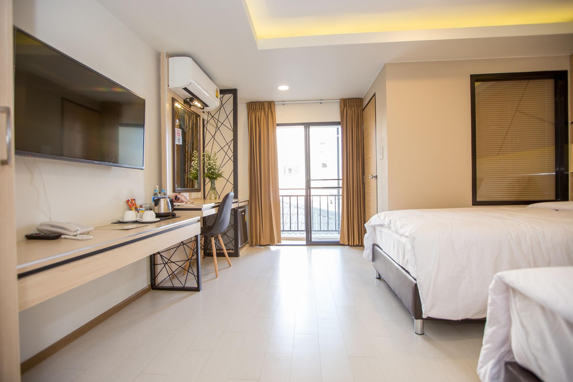 Hotel Tuck Me In Chiang Mai Exterior foto