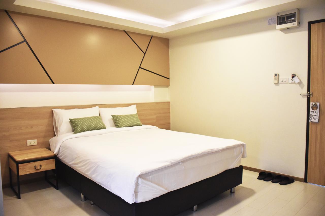Hotel Tuck Me In Chiang Mai Exterior foto